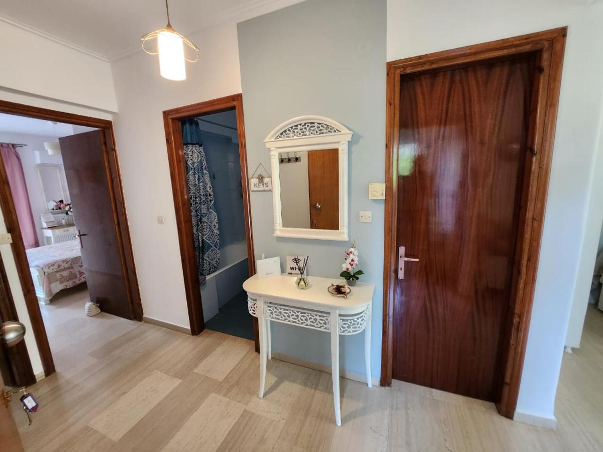 Queen Aspri Apartment 3' Min To The Beach! Antikyra Luaran gambar