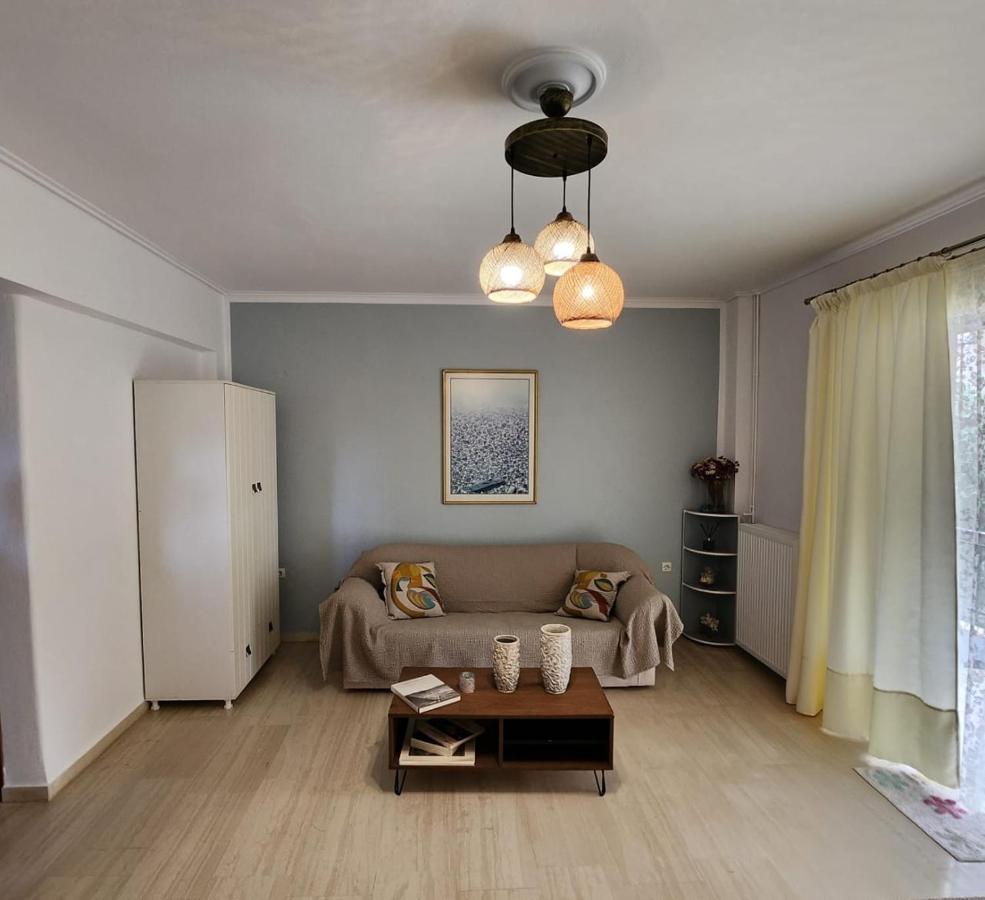 Queen Aspri Apartment 3' Min To The Beach! Antikyra Luaran gambar